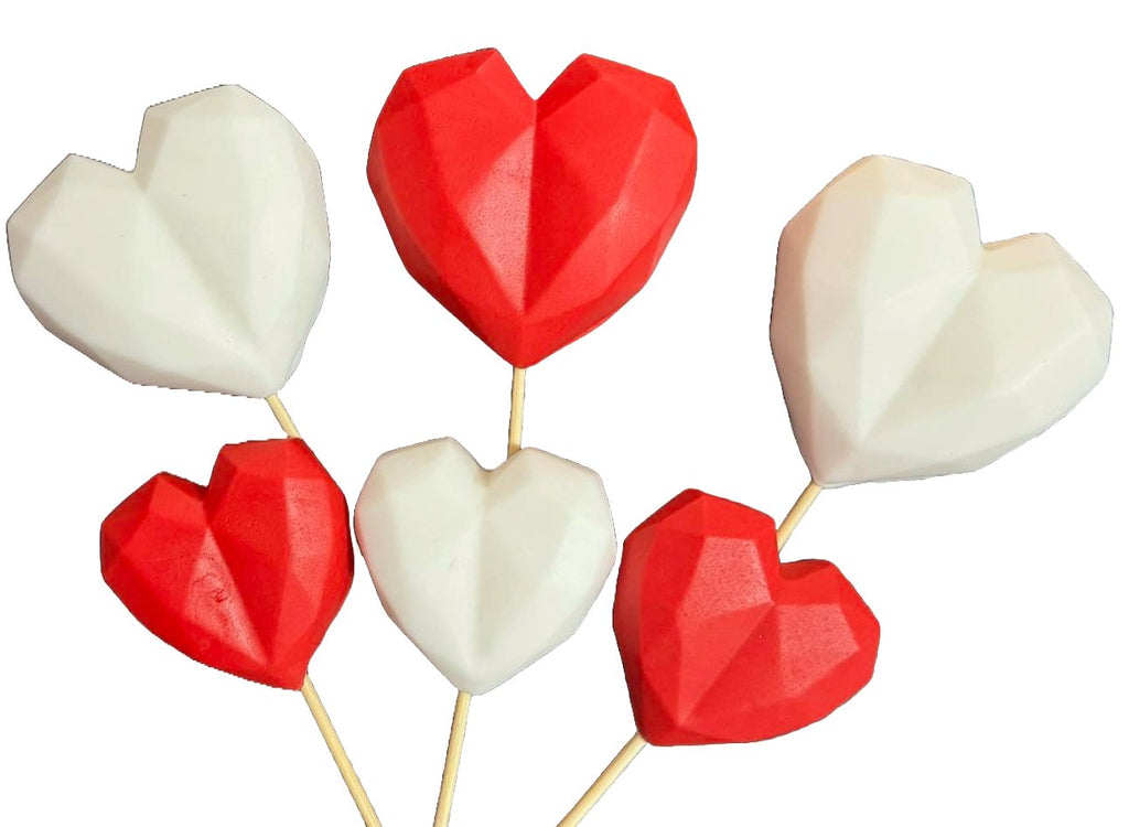 Set 6 decoratiuni comestibile din zahar, Inimi alb - rosii - Nati Shop